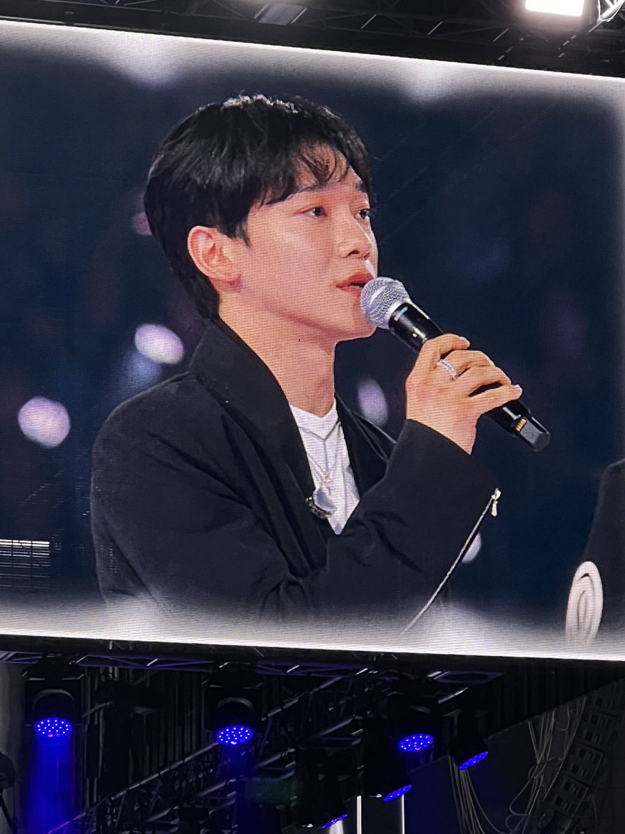 JD_negin's tweet photo. 240414 | jongdae is so beautiful 🤩 

#CHEN #첸 @CHEN_INB100 https://t.co/TCFx2yFpzO