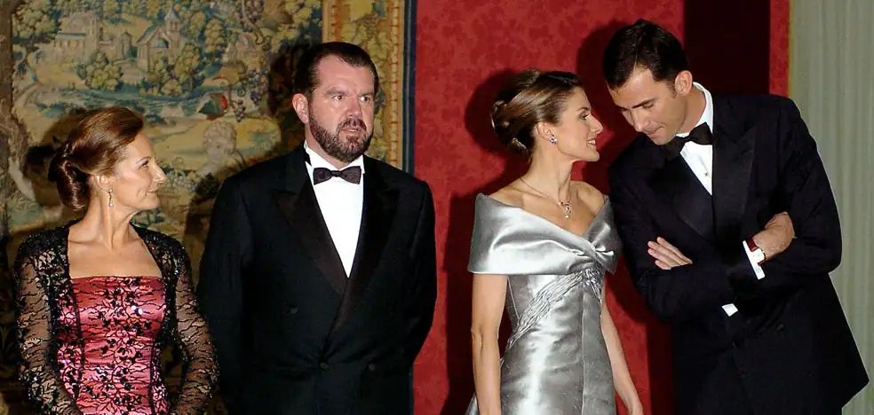 MariaH54234460's tweet photo. @MonarquiaEspana 👑🇪🇸🇪🇺 https://t.co/KxIapFD3Bn