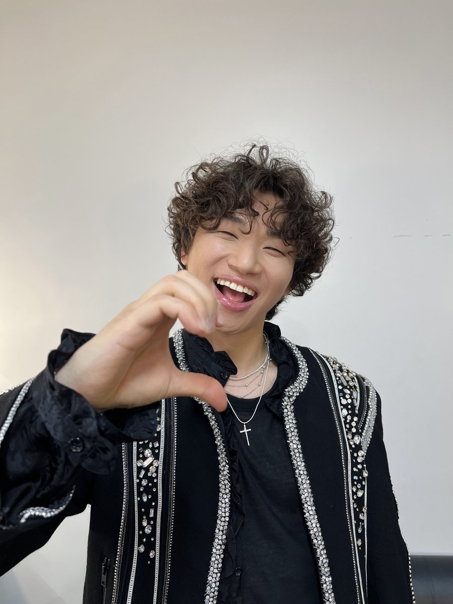 d_lable's tweet photo. [📢] D-LITE JAPAN LIVE TOUR 2024 <D's IS ME> 공연 안내

잠시 후, 대성의 'D's IS ME' in Kawasaki가 시작됩니다!

#대성 #DAESUNG #DLITE
#JLT #livetour #kawasaki https://t.co/75qeh7unYl