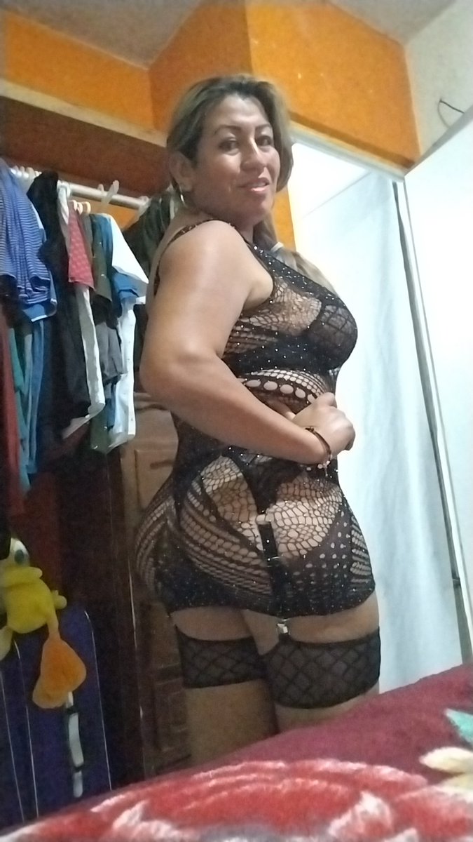 YzquierdoRubi's tweet photo. De regreso bonita noche bbys https://t.co/es3Gcv7SZC