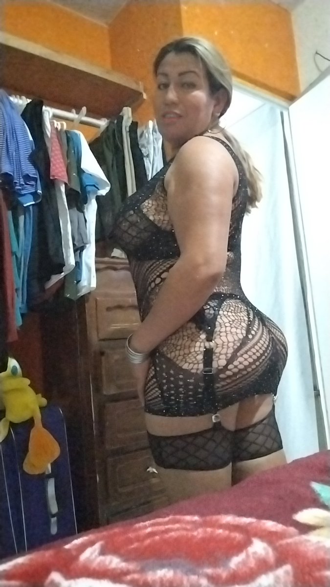 YzquierdoRubi's tweet photo. De regreso bonita noche bbys https://t.co/es3Gcv7SZC