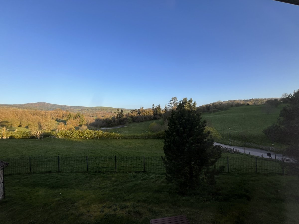 HallowsPd's tweet photo. Morning campers 
Last day has started in the most beautiful way! @AllHallowsRC https://t.co/wTFH5QaJ81