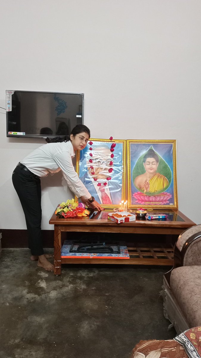 भारतीय संविधान के निर्माता, आधुनिक भारत के शिल्पकार एवं ज्ञान के प्रतीक 'भारत रत्न' बाबा साहेब डॉ. भीमराव अंबेडकर जी की जयंती पर उन्हें मेरा कोटि-कोटि वंदन।

आपके आदर्श हमें निरंतर पथ प्रदर्शित करते रहेंगे। 
#बाबासाहेब_आंबेडकर #AmbedkarJayanti2024