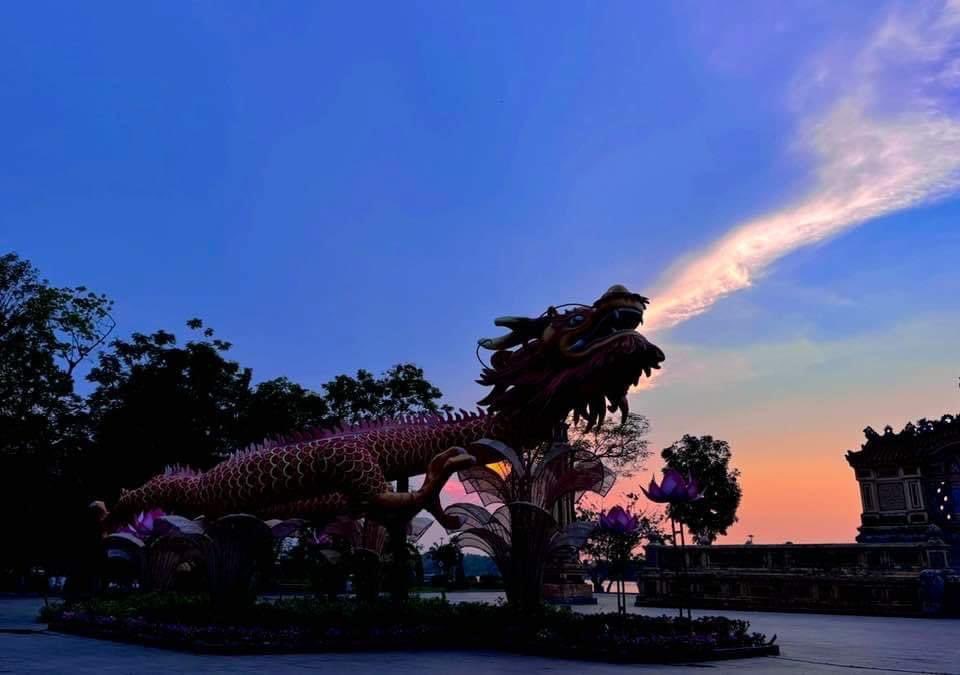 Rồng phun lửa tự nhiên 😝