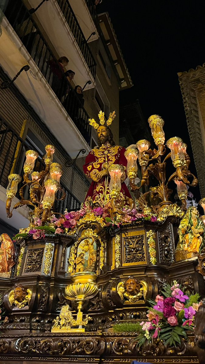 DOMINGO DE HUMILDAD.
“El sumo sacerdote lo interrogó nuevamente, ¿Eres el mesías, el hijo del Dios vivo? Jesús respondió: Sí, lo soy, y veréis al hijo del hombre sentarse a la derecha del todo poderoso”.
#Humildadzgz #Dulcenombrezgz #Humildadzaragoza #Semanasantazgz