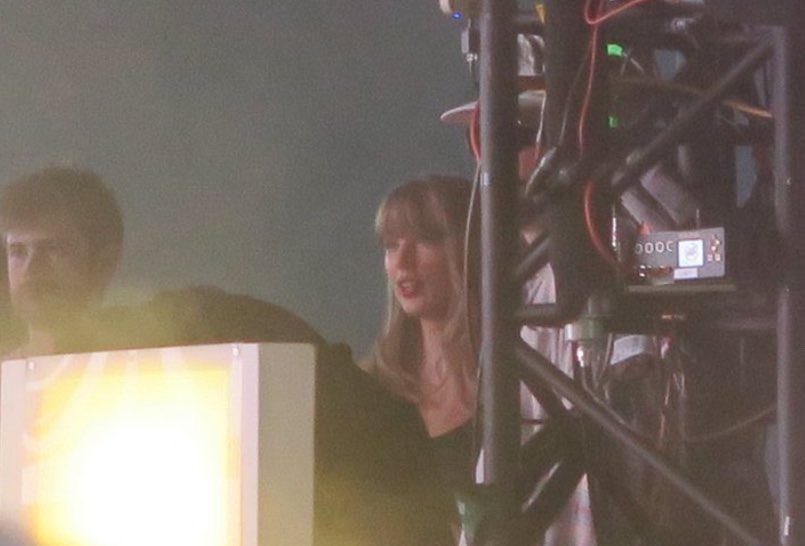 viasrto's tweet photo. tayvischella a very long but necessary thread 😁🧵

(there might be repeating clips idk😭) https://t.co/VVX3EIFN32