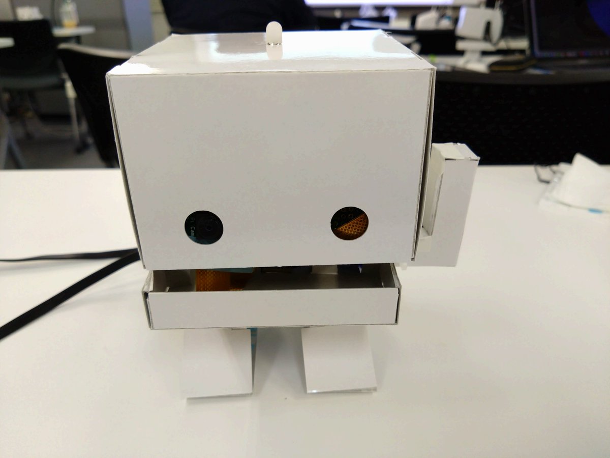 hayakumi8893's tweet photo. できたー
マステをお借りして飾り付け
#TJBot #TJBotFan https://t.co/oajlUEZ3r9