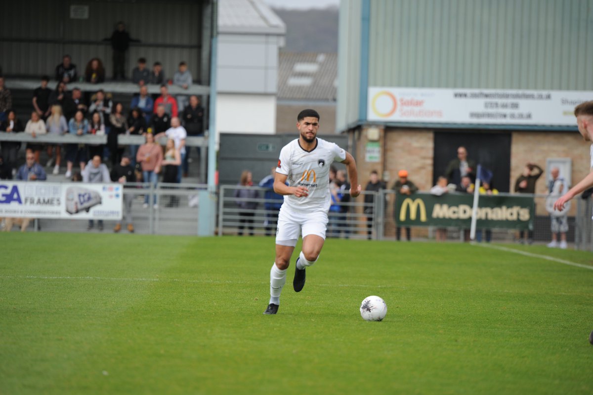 All the best for the future, Raph 🤝

In case you missed the news before yesterday's game, Raphael Araoye's loan spell from Bristol City has ended ⚽️

📷 <a href="/mstainerphotog/">Mark Stainer Photography</a> 

#WsMAFC ⚪️⚫️