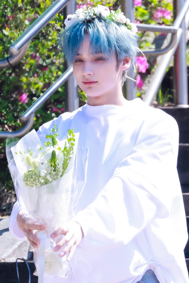 LIVED_TXT's tweet photo. 240414

🐧💐

@TXT_members 
#휴닝카이  #휴카 #HUENINGKAI
#투모로우바이투게더   
#TOMORROW_X_TOGETHER   #TXT https://t.co/uuxhJVGsBK