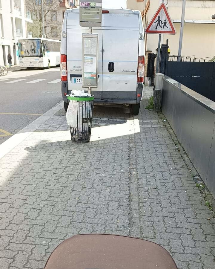 «Dépourvu d’humanité, je ne ressens aucune honte à mettre en danger les piétons»

📍 Route d’Oberhausbergen

R417-11 Stationnement très gênant, amende de 4ème classe, 135€… s’il n’y avait pas d’#ImpunitéAutomobile

#GCUM #Cronenbourg #Strasbourg