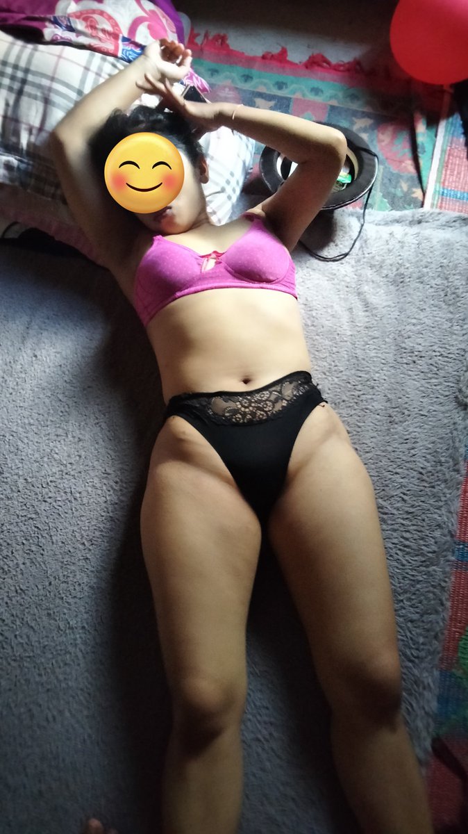Eko_pasutri's tweet photo. Lama gak update wife😊😊maapin kamar nya yg berantakan maklum habis pindahan 😁😁😁 https://t.co/SwJolVXgb6