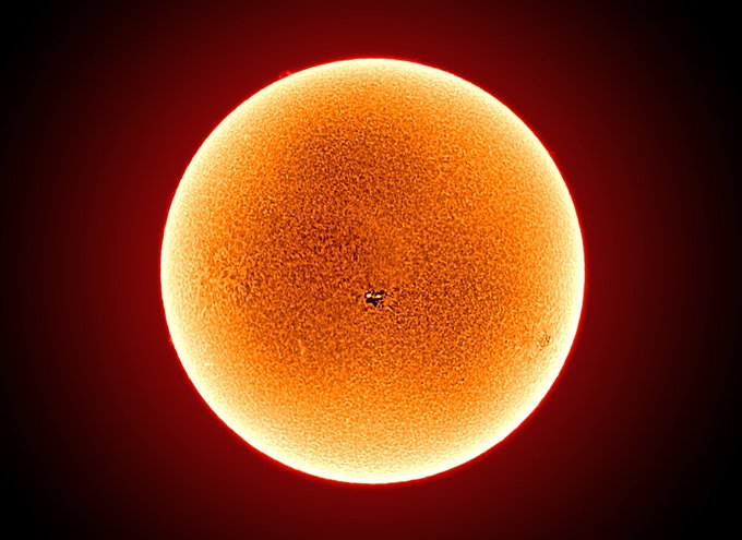 The Royal Society (@royalsociety) on Twitter photo Astronomer, astrophotographer and writer Annie Russell Maunder, born #OnThisDay in 1868, battled misogyny to become a leading solar astronomer and one of the first female Fellows of the <a href="/RoyalAstroSoc/">Royal Astronomical Society</a>. Her work transformed our understanding of the Sun: bit.ly/3vOQM2y Astronomer, astrophotographer and writer Annie Russell Maunder, born #OnThisDay in 1868, battled misogyny to become a leading solar astronomer and one of the first female Fellows of the <a href="/RoyalAstroSoc/">Royal Astronomical Society</a>. Her work transformed our understanding of the Sun: bit.ly/3vOQM2y