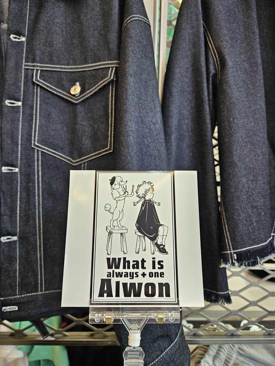 Ring40910's tweet photo. Alwon( @Alwon_official )が参加しているポップアップに応援で来ています。
接客しますよー
ぜひ来られる方おいで～🙋‍♂️ https://t.co/K6EAN6sqc6