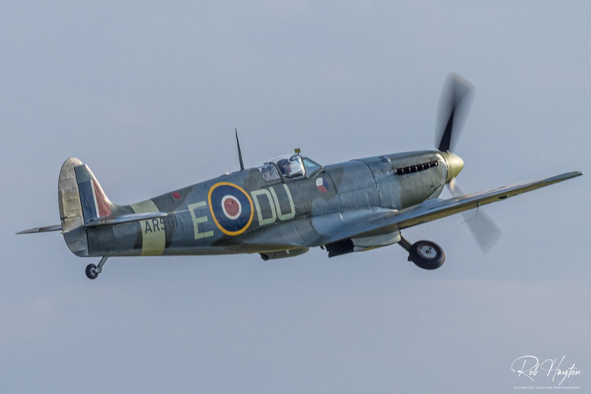 ‘Spitfire Weekend’ Roger ‘Dodge’ Bailey with a dangling dunlop shortly after getting airborne in the Shuttleworth Supermarine Spitfire Mk. Vc AR501 at the Imperial War Museum Duxford Battle of Britain Airshow in September 2021…⁩ ⁦@I_W_M⁩ ⁦@ShuttleworthTru⁩ #AvGee