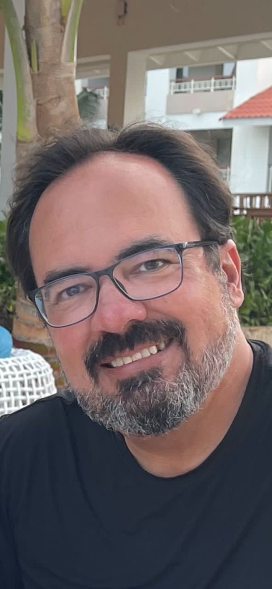 jjolivares's tweet photo. #FelizDomingo 
Después de una semana de trabajo llega el domingo para el descanso, la diversión, el relax, para compartir con la familia y amigos
Hacer deportes, ¡disfrutar !
Les deseo que la pasen muy bien 👍 🤸🏼‍♂️ https://t.co/eXyd2LG3wP