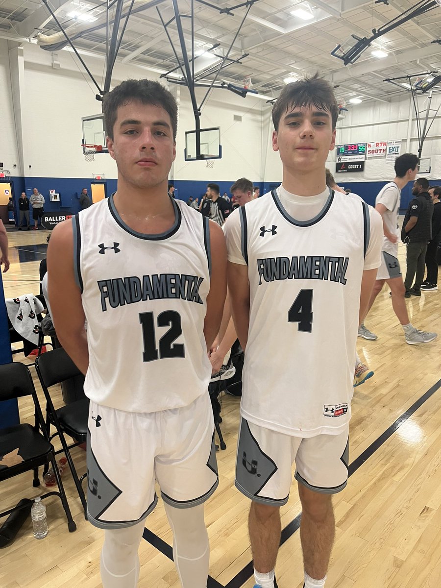 The duo of @FundamentalUA 16U - UA Rise guards, Christopher Kirkpatrick & Panayiotis Sotos was too much for Wi Legends in their platinum bracket matchup last night. Sotos - 20pts Kirkpatrick - 17pts #TheROCK