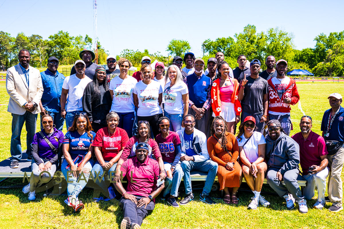 Yesterday was a great day. Thanks to these former athletes for BLAZING THE TRAIL 
#nikon #portraitphotographer #portraitshoot #creative #columbiascphotographer #southcarolinaphotographer #columbiaphotographer #scphotographer  #brandingphotographer #blackphotographer