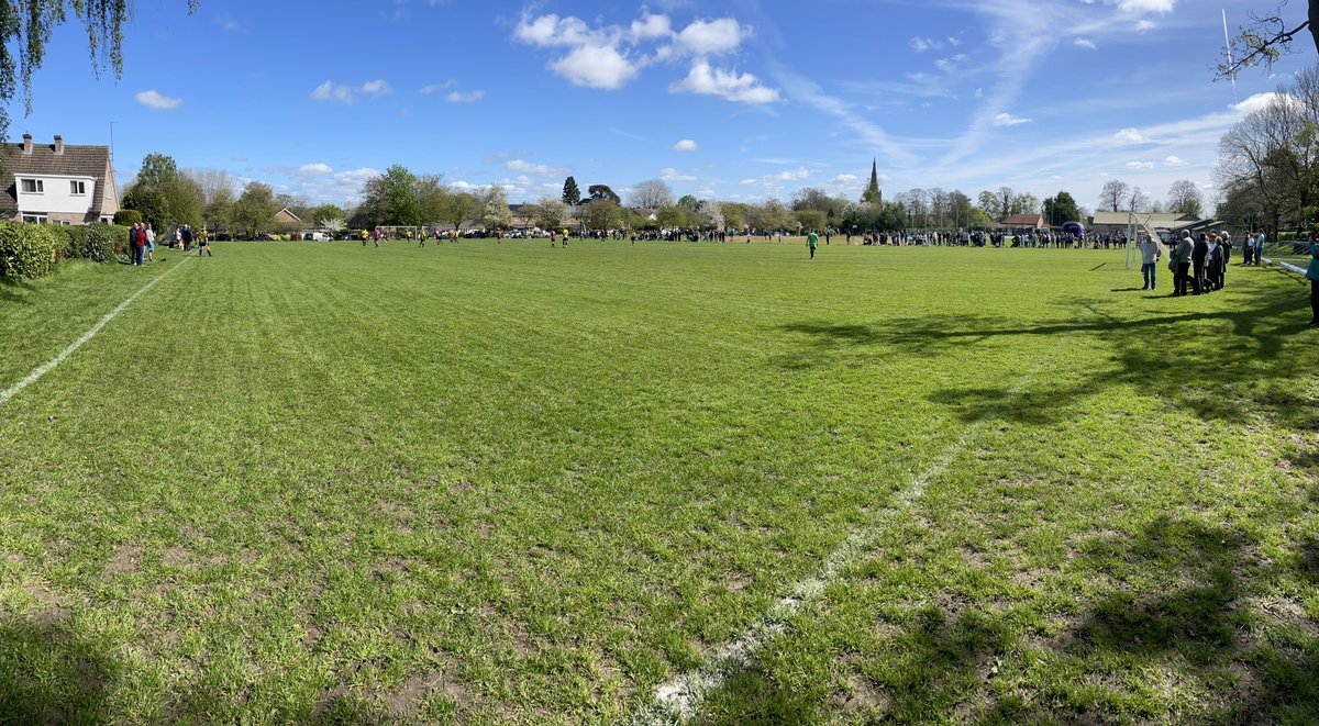sharnbrook_fc's tweet photo. Great to see the turn out this morning as the game took part In front of 250/300 spectators 💙❤️. A huge thank you goes to Chris Lander and Daniel Billington who have organised the event and too all who have supported in many other ways. https://t.co/MMQ3clfPdO
