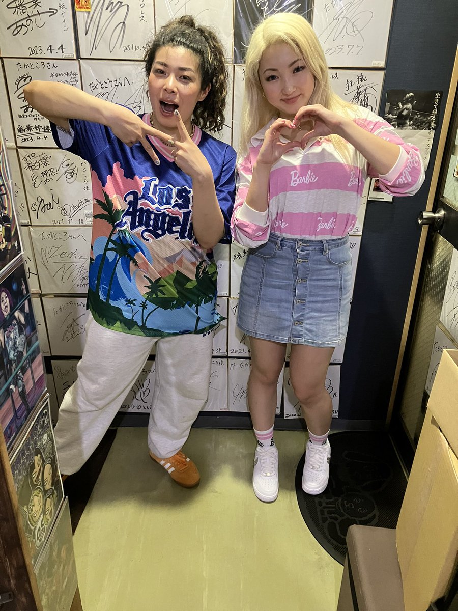 crDZVDEgLPUE5to's tweet photo. たかところからの大事なお知らせ
4/17日Evo女イベントは定員に到達!
全席予約完売です!
当日はみんなで飲んで食べてお話しして
チケット買ってみんなで応援行こうぜ
#Evo女
#chichi
#ZONEZ
#プロレス
#プロレスイベント https://t.co/9u97pGXpwY