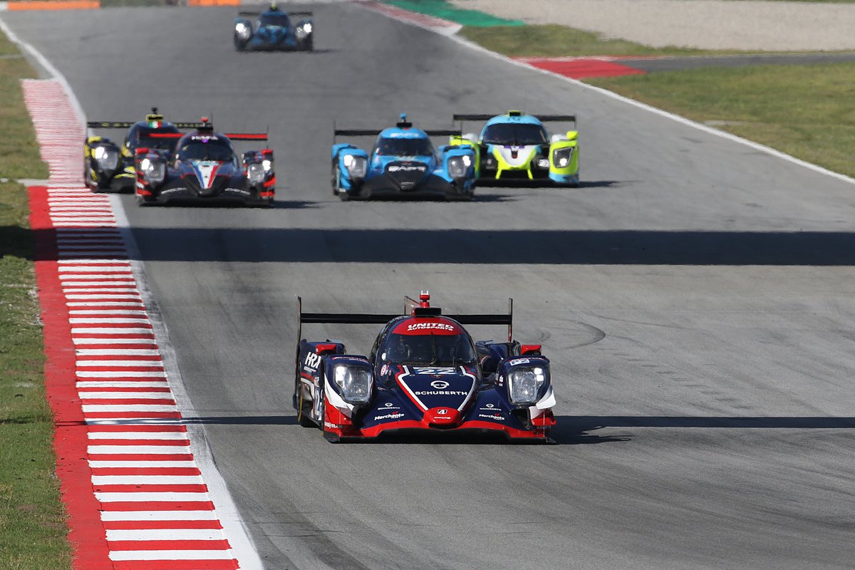 HOUR 2 🇪🇸 The #22 has just pitted, @sato_marino rejoins in P7 👌 and Fabio Scherer is behind in P12 … Meanwhile, the #21 Pro/Am car is in the garage for repairs after an incident 🤕 #BeUnited #ELMS #4HBarcelona