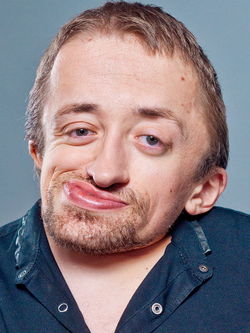 Une pensée pour #GuillaumeBats (Cc <a href="/JeremyFerrari/">Jeremy Ferrari</a>) qui aurait eu 37 ans aujourd'hui. L'humoriste est décédé à 36 ans 1er juin dernier. mediasinfosblog.wordpress.com