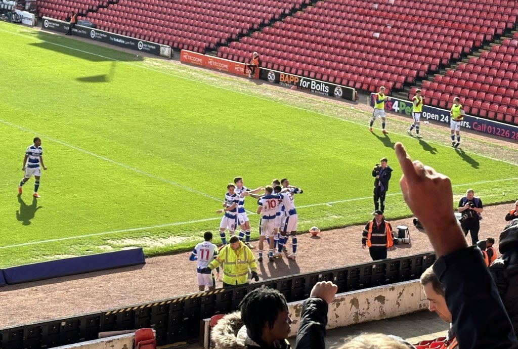 ElmParkRoyals's tweet photo. League One Safety Confirmed✅

Supported by @bluecollarfood 

It felt fitting that we all recorded this together last night at the SCL on the day we secured another season of L1 football👍🏻

Have a listen and let us know your thoughts👇🏻

https://t.co/VUl0M3P3Np

#readingfc https://t.co/MywFQ1U1N8