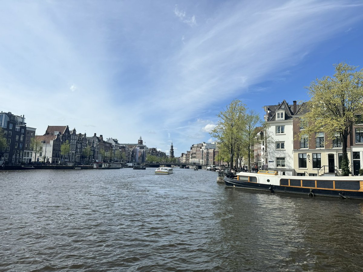 Sun is back to Amsterdam. ☀️ Love this city so much. 💓