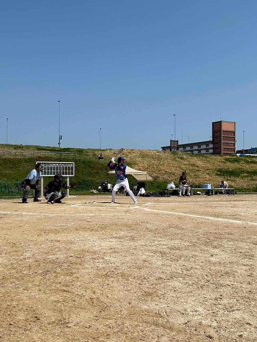 op戦
vs スリーナイン様
7-0 win

2回、小森のタイムリーなどで2点を先制する😆
守っても先発小森がテンポ良く相手打線を打ち取り、0封。
3回以降も得点を重ね、コールド勝ちを納めた！

スリーナイン様 対戦有難う御座いました！
#24 #草野球 #東京 #選手募集