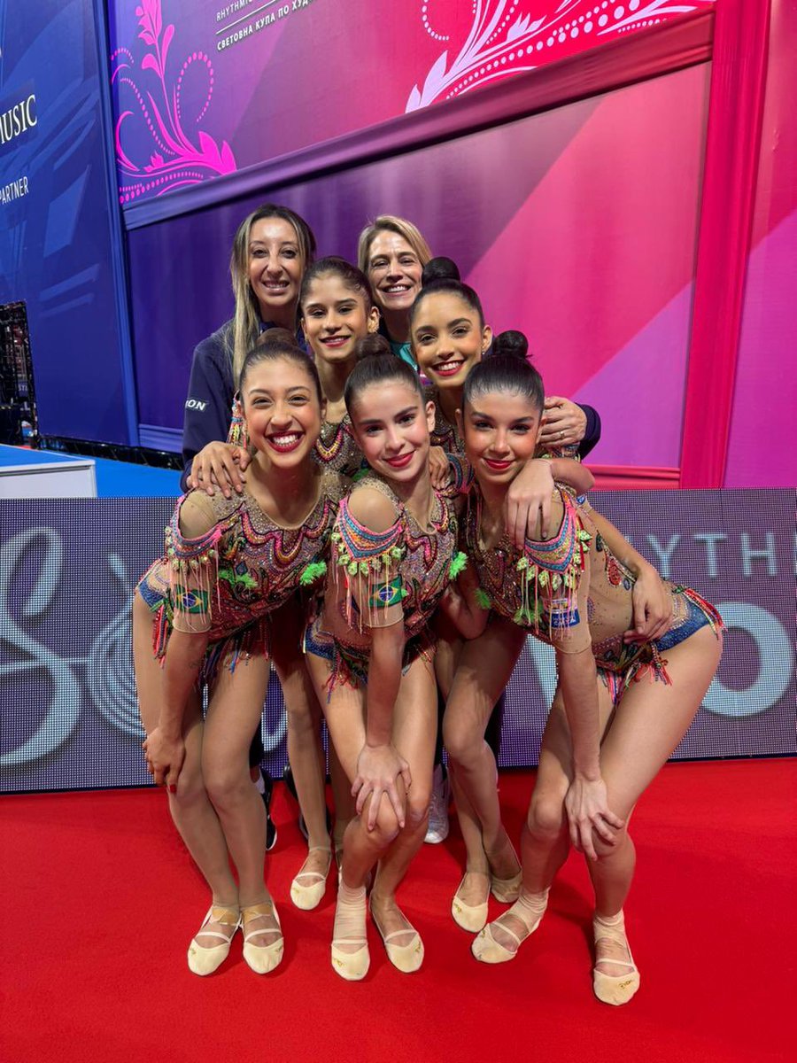 4° lugar 

O Conjunto do 🇧🇷Brasil na Copa do Mundo de Ginástica Rítmica em Sofia na Bulgária 

Duda Arakaki
Nicole Pircio
Deborah Medrado 
Sofia Madeira 
Victória Borges 

#GinasticaNoSportv