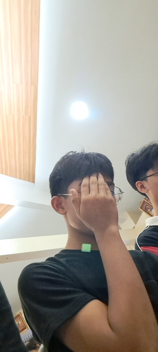 Animo_810's tweet photo. @spe_ckie looking away https://t.co/nhNzb9Fox9