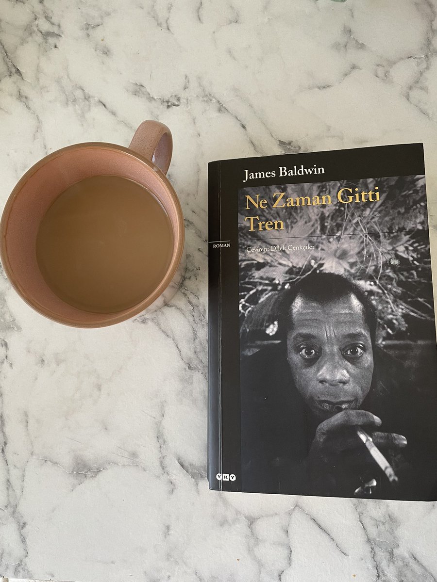 TonminGma's tweet photo. Evdeki ilk filtre kahvemizi de yaptik☕️bye nescafe👋 agir ev iscisi olarak calistigim bir pazar… aralarda keyif icin kitabim ve Mr.Ripley’e sariyorum. #kitap #jamesbaldwin #nezamangittitren #mrripley https://t.co/QUXIPagD2J