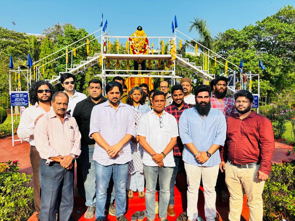 Aam Aadmi Party’s Goa unit paid floral tributes to Babasaheb Ambedkar on the occasion of his birth anniversary. The AAP leaders also took a pledge to protect the Constitution and the rights and freedoms enshrined in it.