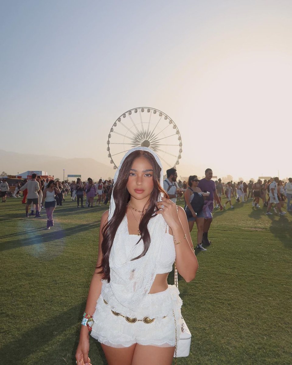 annwoexx's tweet photo. one thing about THEE andrea brillantes is she never misses ✨ https://t.co/9WvC2pOgGR