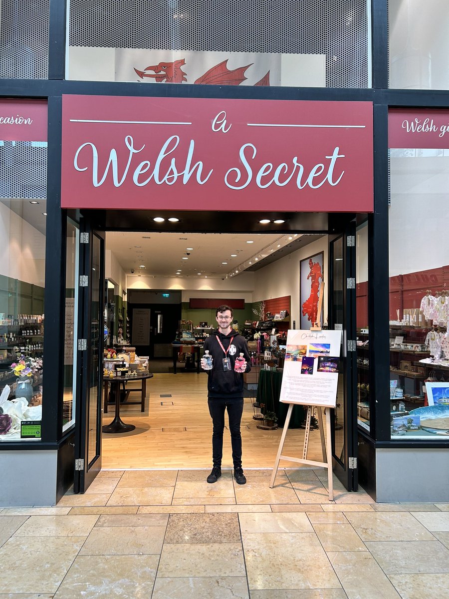 NEW stockist! 

Our award winning Welsh Dry Gin and our Rhubarb & Ginger Gin is now stocked at A welsh secret. 🍸🏴󠁧󠁢󠁷󠁬󠁳󠁿

They have so many amazing gifts which are all produced in Wales! 👏

📍66, Grand Arcade, St Davids Centre, Cardiff, CF10 2EL 

#AWelshSecret #NewStockist