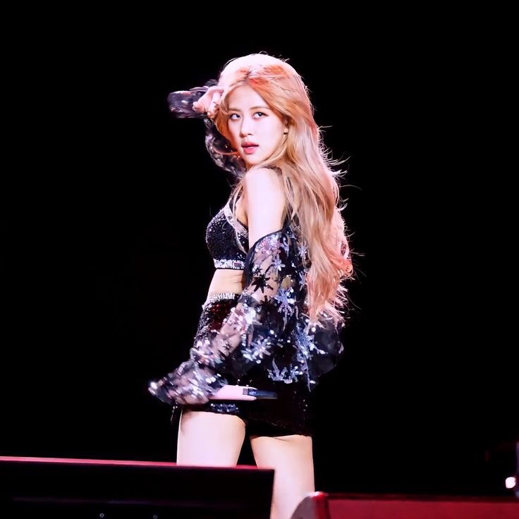 unforgettable rosé coachella moments a thread—