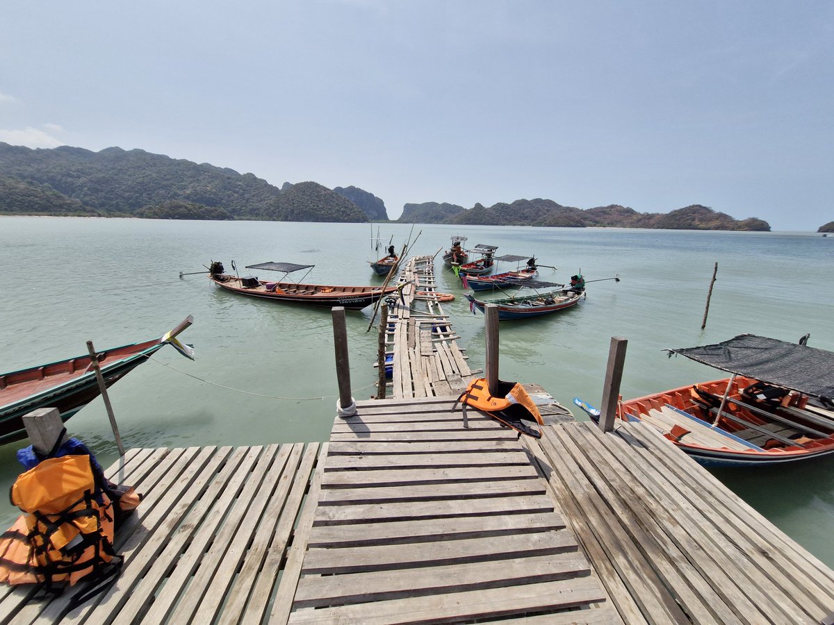 noar9465's tweet photo. สะพานไม้ อ่าวเตล็ด เป็นท่าเรือของชุมชนที่มีความสวยงาม เป็นอ่าวขนาดเล็ก ใช้จอดเรือครับ ใครไม่เคยไป ต้องลองครับ
#สะพานไม่อ่าวเตล็ด #ที่เที่ยว #เที่ยวสงกราน #ท่าเรือ https://t.co/2ZuqVf4h6a