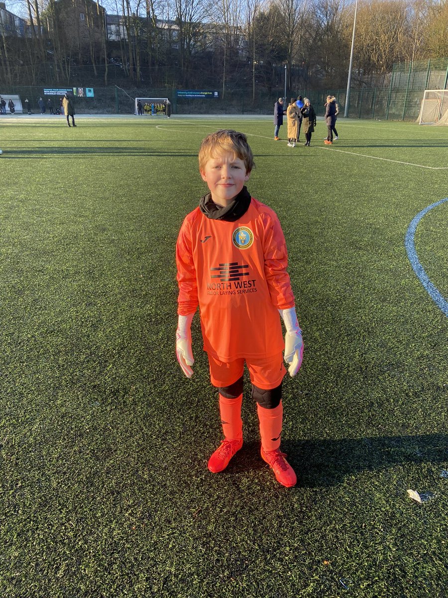 mrchrisakki's tweet photo. @Teamgrassroots_ Shoutout to all keepers especially my son, had a few injuries this season but has bounced back with excellent performances #goalkeepersunion https://t.co/3UAduviERy