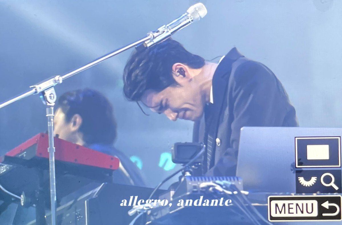 240414 콘서트 
결국 해피에서 눈물터진 원필이 위로해주러 달려온 영현이🥹 
#DAY6 #원필 #wonpil #데이식스