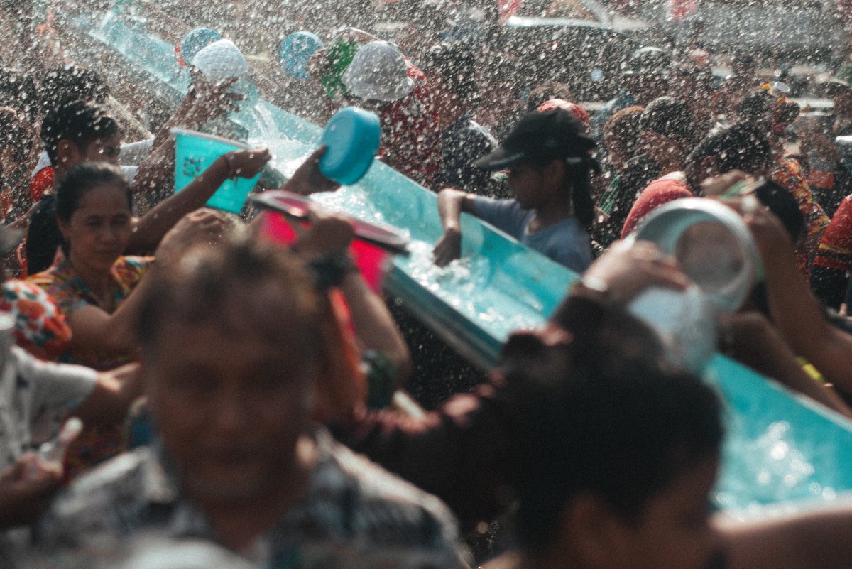ช่างภาพชื่อดังฐานะร่ำรวย tweet media