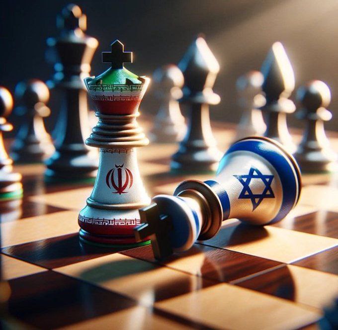 David_qva's tweet photo. Irán hizo a Israel tragarse toda su prepotencia... contraatacó en virtud del artículo 51 de la ONU sobre la legítima defensa; EEUU dijo a Israel no contestar a esta acción; hechos impensables hace algunos años, prueba que el "orden mundial" de EEUU y sus socios, está muriendo. https://t.co/TO5Z22fQVc