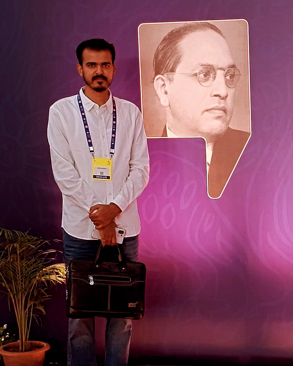 MahajyotiAndoln's tweet photo. उद्धरली कोटी कुळे बा - भीमा तुझ्या जन्मामुळे
भीम शंभर नंबरी, सोनं महुच्या मातीच ।।
#संघर्षाचा_प्रेरणास्रोत 💙
#जय_भीम
Thank you For Everything ❣️

#drbabasahebambedkar 
#drbhimraoambedkar 
#AmbedkarJayanti 
#ambedkarjayanti2024 https://t.co/d9rABfyT4y