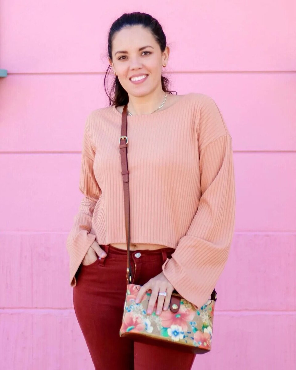 dailymomtweets's tweet image. Spring florals are in full effect 🌸 🌺 🌼 

Get the link: jo.my/1susdul
.
.
.
#springfashion #springaccessories #springootd #ootd #purse #bag #floralpurse #totebag #springoutfit #outfitoftheday #springtime #tote #handbag #womensfashion