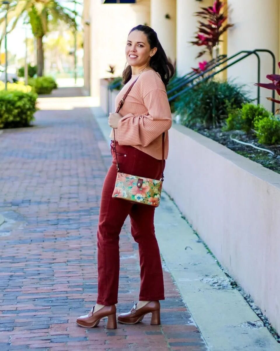 dailymomtweets's tweet image. Spring florals are in full effect 🌸 🌺 🌼 

Get the link: jo.my/1susdul
.
.
.
#springfashion #springaccessories #springootd #ootd #purse #bag #floralpurse #totebag #springoutfit #outfitoftheday #springtime #tote #handbag #womensfashion