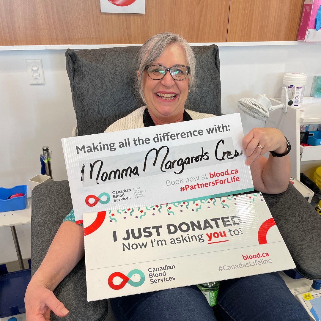 CanadasLifeline tweet picture