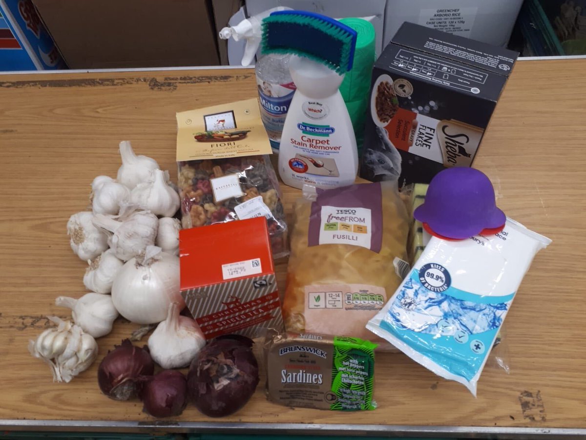 'Thank you so much for everything you do, the parcels are always so beautifully presented, I really do appreciate it'. If you can help us provide this support in #Oxford as demand rises, please donate at buff.ly/2C5PVyx