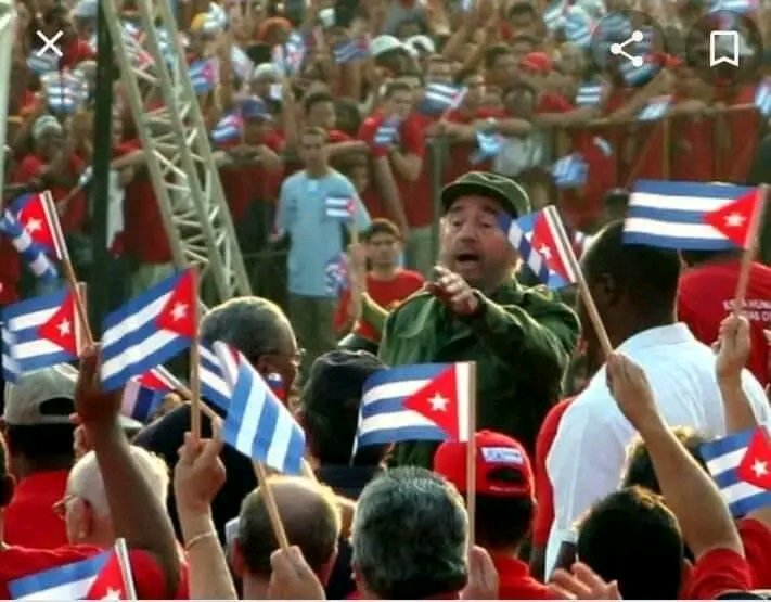 #FidelPorSiempre 'Si algún día nuestro trabajo nos pareciera bueno,debemos luchar por hacerlo mejor.Y si nos pareciera mejor, debemos de luchar por hacerlo perfecto; conociendo de antemano, que para un revolucionario, ningún trabajo será suficientemente bueno...' @FMC_Cuba