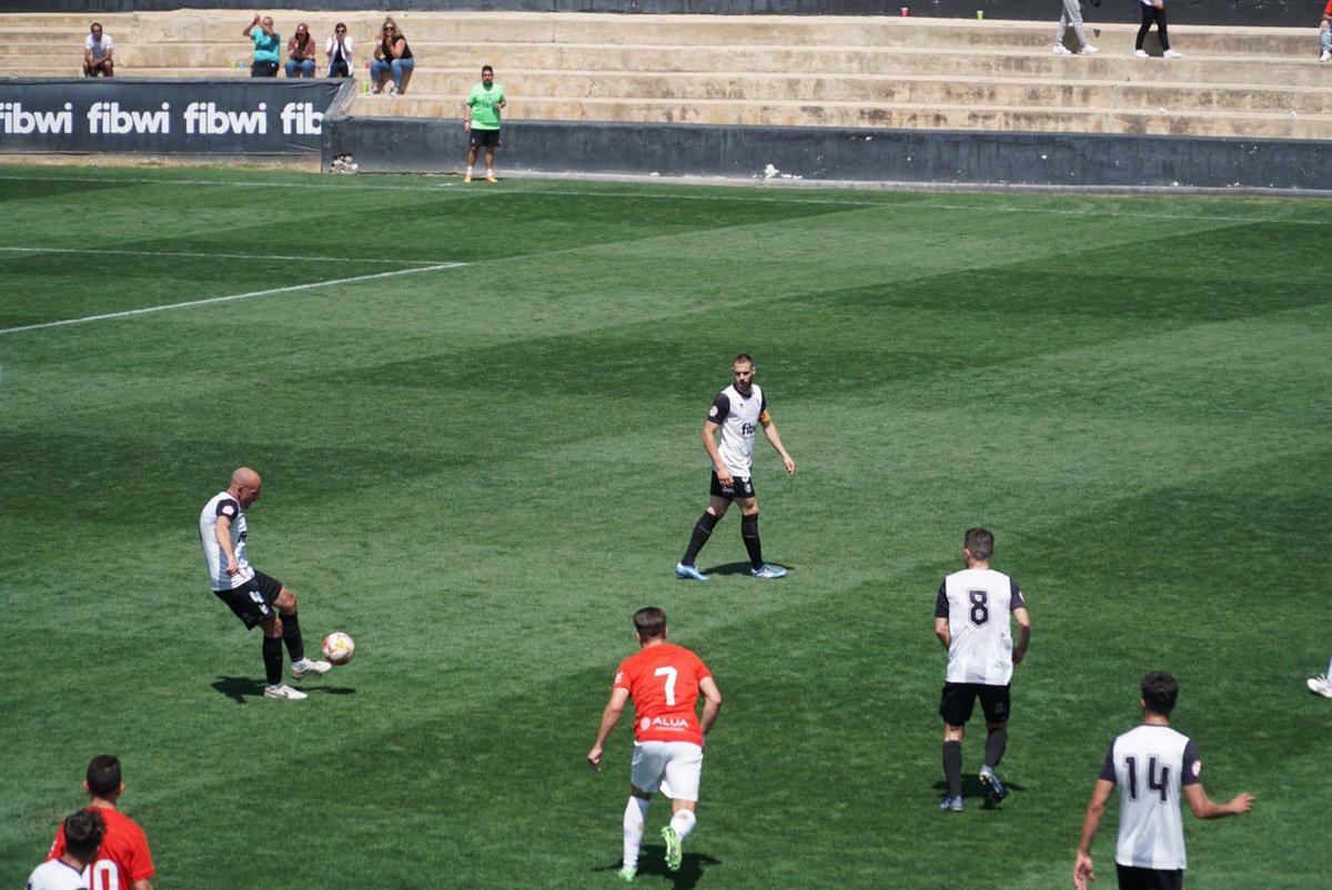 CEConstancia's tweet photo. 🔚 Final del partit! 

⚽️ @CEConstancia 0 - @RCDMallorcaBase 0

#FutbolÉsConstància https://t.co/8vf3UFfl8z
