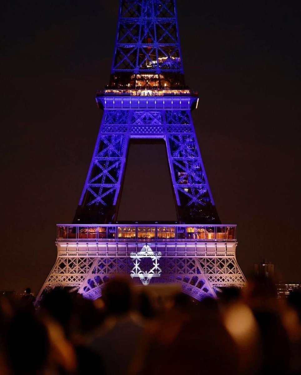 SoftWarNews's tweet photo. Menara Eiffel di Paris!

Menggambarkan betapa serangan Israel telah menghancurkan Israel hingga Prancis harus menunjukkan empati dan dukungan moral. https://t.co/ChTz07cVIC