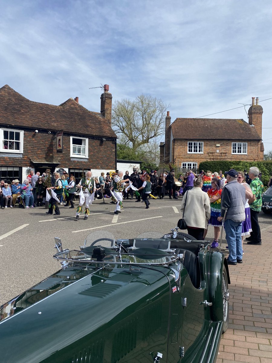 Lee Mead tweet media