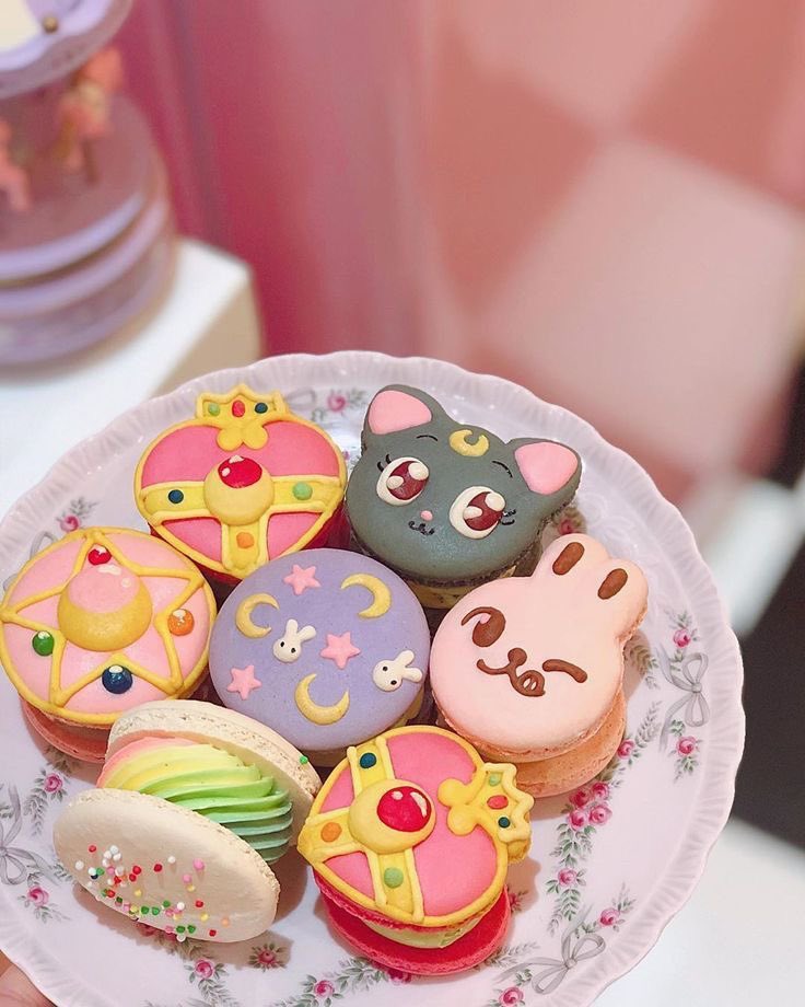 sailor moon macarons